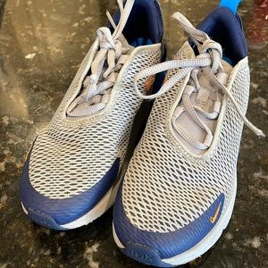 Like New boys Nikes